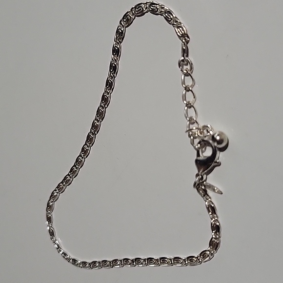 Women's Bracelet - Picture 1 of 3